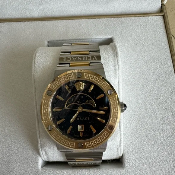 Versace GRECA LOGO MOONPHASE WATCH